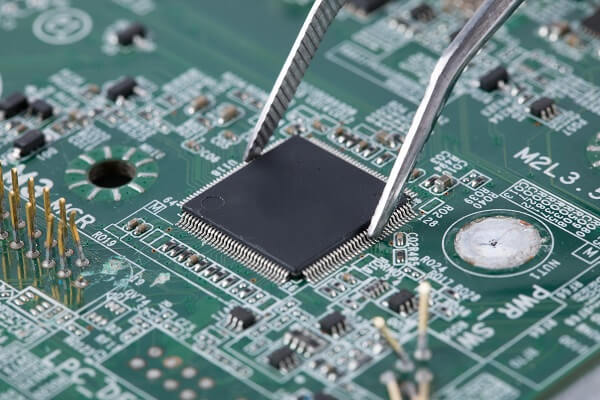 PCB线路板抄板是什么？